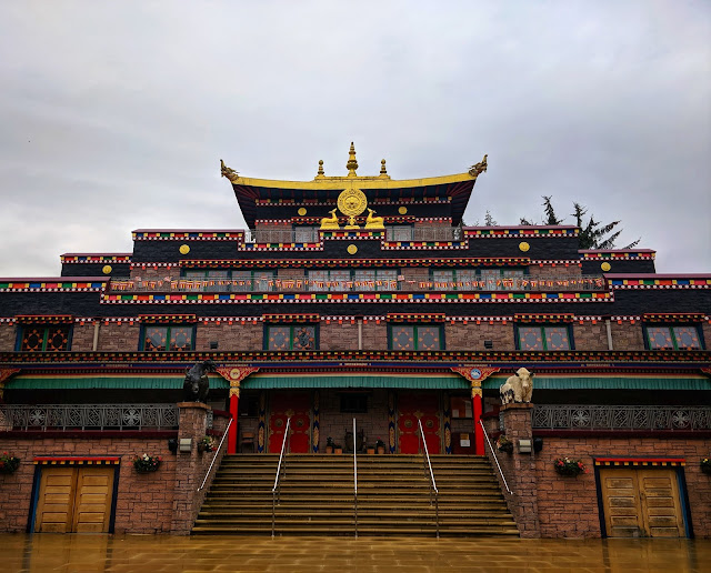 Kagyu Samye Ling – prosto w egzotykę